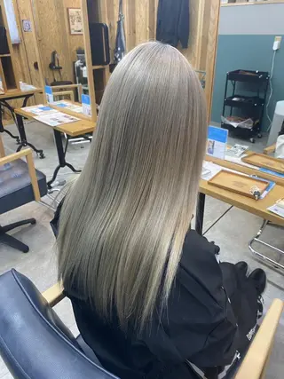 セミロング 💕モテベージュ 🧡NANAKO🧡のヘアスタイル