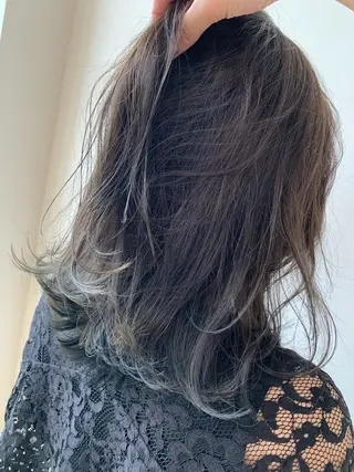 ミディアム カラー 福田 美波のヘアスタイル