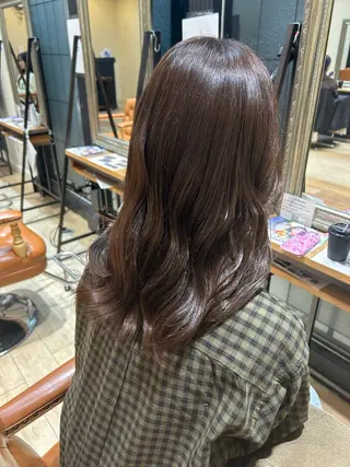 セミロング カラー 松尾 遥花のヘアスタイル
