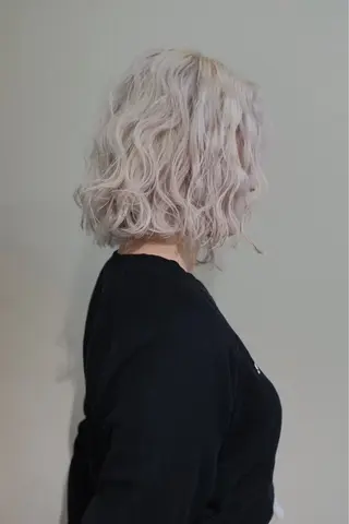 ミディアム カラー ヘアアレンジ OPUSダブルカラー ケアブリーチのヘアスタイル