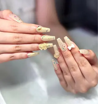 ネイル 本田 アユミのネイルデザイン