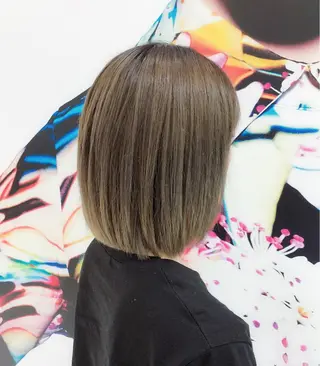 ミディアム パーマ 趙 英来のヘアスタイル