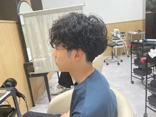 ショート メンズ 本間 広樹のヘアスタイル