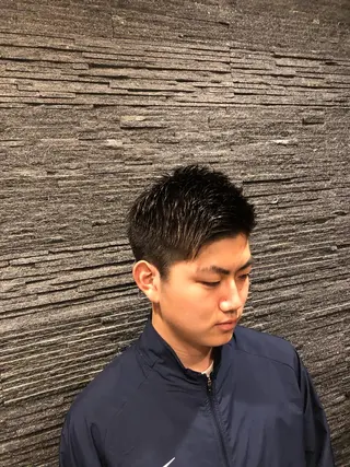 ショート メンズ 中原 滉太のヘアスタイル