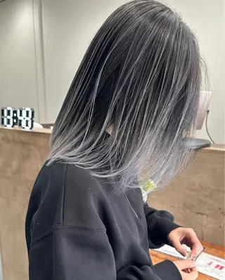 ミディアム カラー 難波 海のヘアスタイル