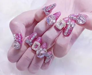 セミロング MoonNail ユリ🌸のネイルデザイン