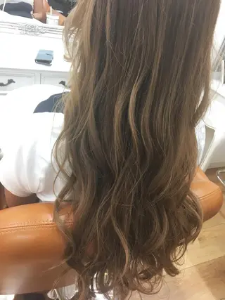 ロング カラー noa ノアのヘアスタイル