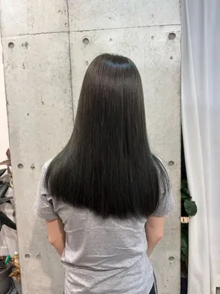 カラー iwanaga lamのヘアスタイル