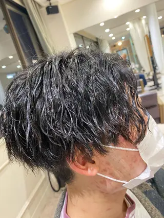 ショート パーマ メンズ 派手髪系🦄美容師 chikaのヘアスタイル