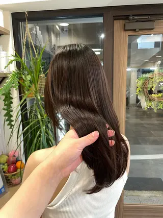 セミロング 🌿miu /目黒区 / 透明感カラー🌿のヘアスタイル