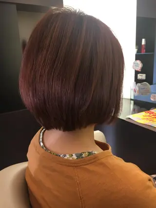 ショート カラー 安永 里帆のヘアスタイル