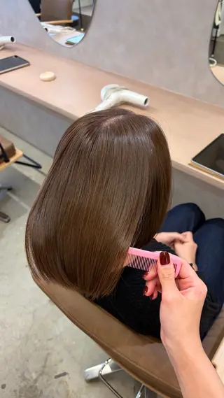 ミディアム ひとみ🎀美髪矯正 ×透明感カラーのヘアスタイル