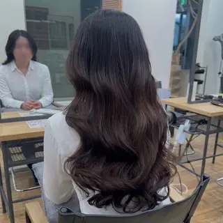 ロング パーマ ハイトーン/デザイン カラー山下莉歩のヘアスタイル