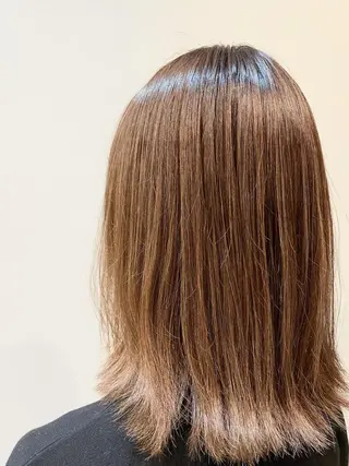 ミディアム カラー 秋田 亜由美のヘアスタイル