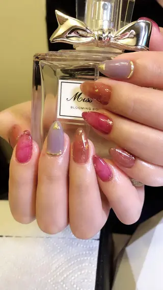 ミディアム ネイル Petite Cannelleのネイルデザイン