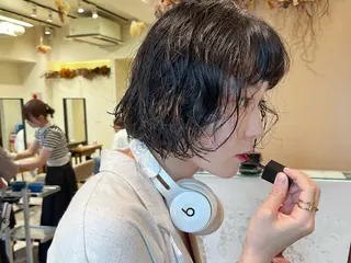 カラー ボブパーマ／アレンジ Onのヘアスタイル
