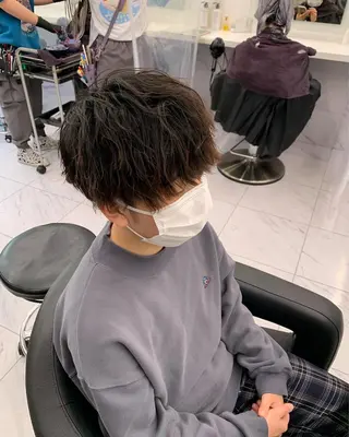 ショート カラー パーマ メンズ メンズパーマ特化 TAIGAのヘアスタイル