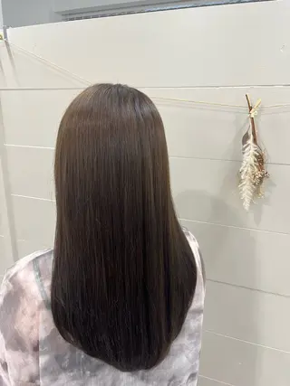 カラー 田口 夏鈴のヘアスタイル