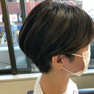 ショート カラー カズキ/くびれヘア/ レイヤー/透け感のヘアスタイル
