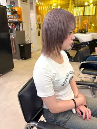 ショート 【ハイトーン特化】 Hugのヘアスタイル