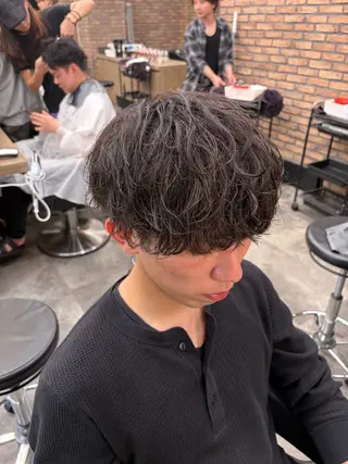 ミディアム パーマ メンズ メンズパーマ特化 TAIGAのヘアスタイル