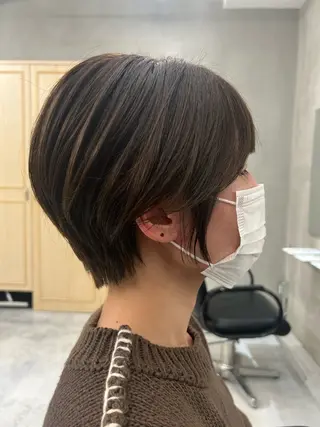 ショート 曲がる縮毛矯正 バレイヤージュ森田のヘアスタイル