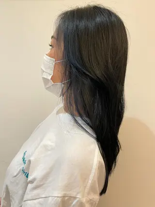 ロング カラー 松田 アカリのヘアスタイル