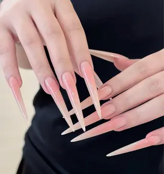ネイル Lenie Nail Salonのネイルデザイン