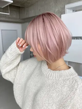 ミディアム 渋谷ハイトーン ななかのヘアスタイル