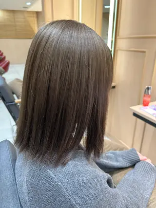 ミディアム カラー ゆめ ベージュカラーのヘアスタイル