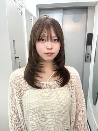 セミロング 柏木 理那のヘアスタイル
