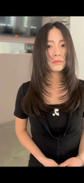 ロング 秋田 さとこのヘアスタイル