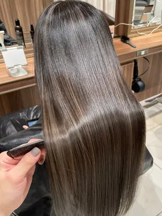 ロング 髪質改善×透明感 カラー🫧ふうま🪽のヘアスタイル