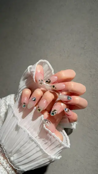 ネイル I-nailロング /ワンホン/キラキラのネイルデザイン