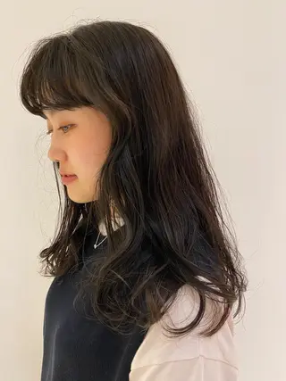 ロング カラー ベージュカラー🐑 レイヤー🤎塚原優芽のヘアスタイル