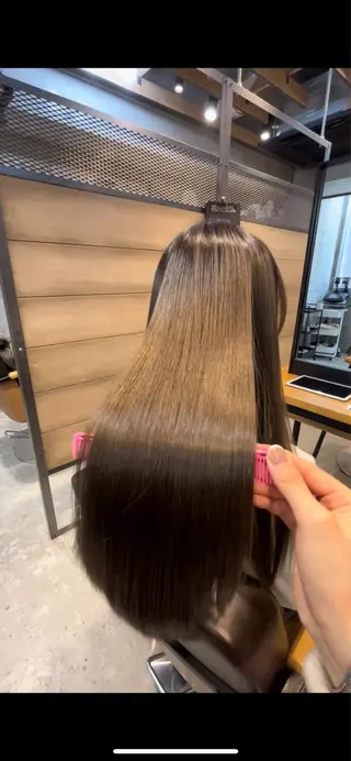 ロング 髪質改善 永田零亜のヘアスタイル