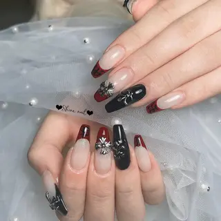 ネイル サイナネイル🎀 長さ出し専門店のネイルデザイン