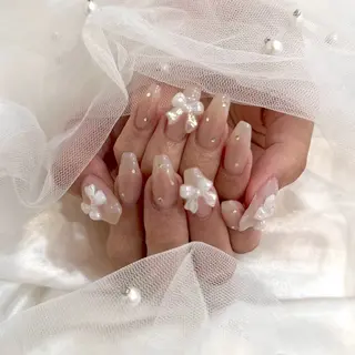 ネイル sara : salon ELVIのネイルデザイン
