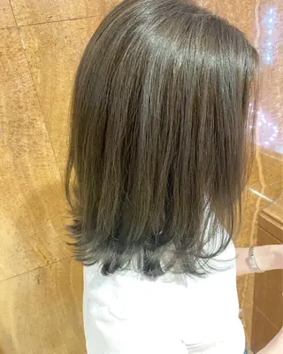 ミディアム カラー ヘアアレンジ ネイル マツエク・マツパ 夜23時まで予約🉑 reverieあきらのヘアスタイル