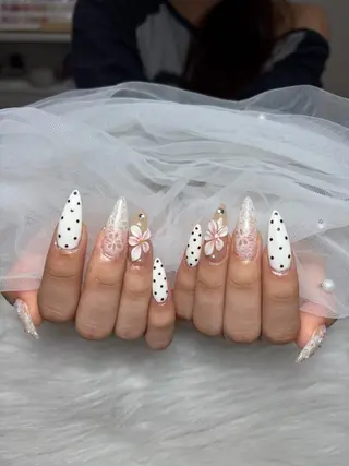 ネイル Cloudy Chan Nailのネイルデザイン