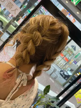 ヘアアレンジ アイリスト 蓑島伶奈の眉毛・アイブロウイメージ
