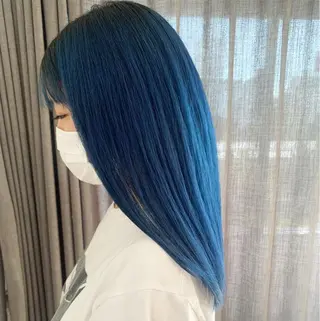 ミディアム ✨艶ブリーチカラー ✨四ノ宮裕己のヘアスタイル
