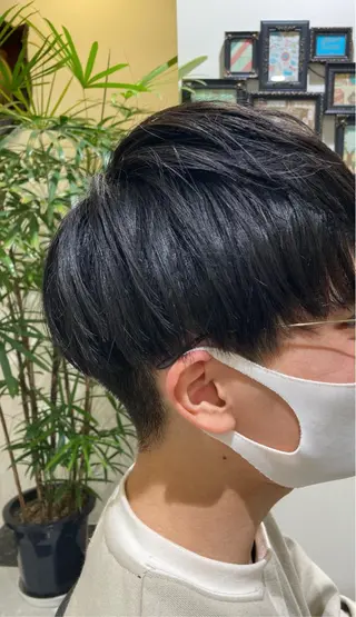 ショート メンズ 佐藤 睦月のヘアスタイル