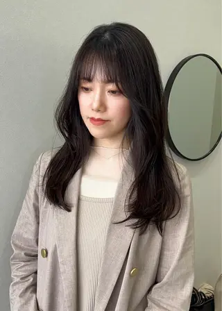 ミディアム SOYON 西ゆうかのヘアスタイル