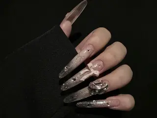 ネイル Queenie 🦋のネイルデザイン