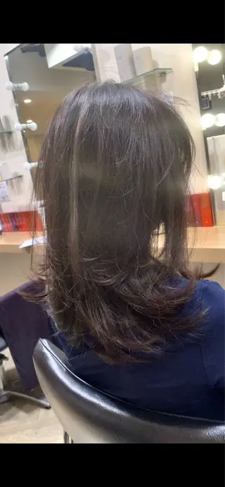 ミディアム 伊藤 鳳雅のヘアスタイル