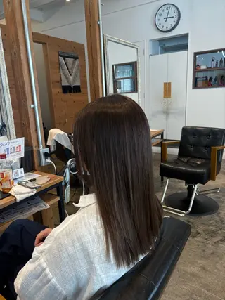 セミロング 🔥透明感&艶感カラ ー🔥蕾人のヘアスタイル
