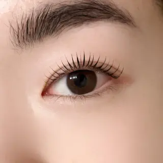 マツエク・マツパ ROSANNA 青木の眉毛・アイブロウイメージ