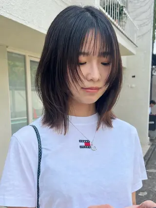 ミディアム REN/レイヤー✂️ ブリーチなしカラー✨のヘアスタイル