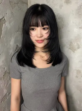 ロング 【eim】小塚 玲奈のヘアスタイル